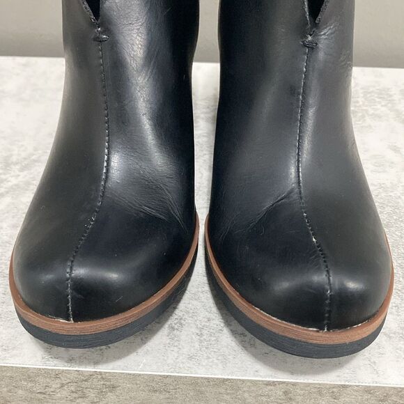Kork-Ease Black Leather Ankle Booties Unique Charcoal Heels Size 8 - Picture 5 of 15